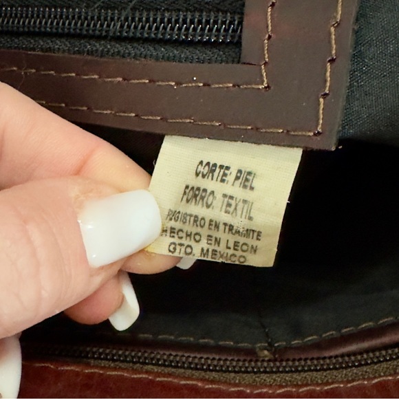 Handmade in Mexico- Red Bark Woven Leather Shoulder Bag‎ - Picture 7 of 14